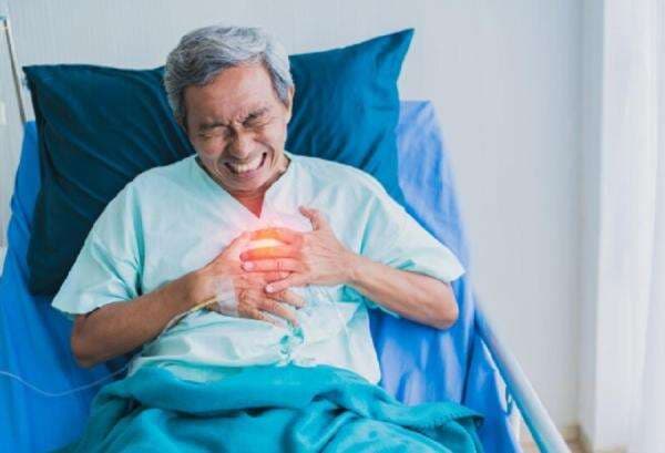 Kelelahan Bekerja Bisa Picu Serangan Jantung, Waspada Ancam Nyawa!