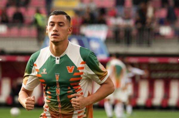 Adu Gaji Jay Idzes di Klub Venezia dengan Pemain Top Liga 1 Indonesia, Ternyata bak Bumi dan Langit!