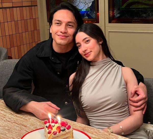 Potret Jefri Nichol Rayakan Ultah Ke-26, Gandeng Ameera Khan Pacar Baru Model Asal Malaysia Potret Jefri Nichol Rayakan Ultah Ke-26, Gandeng Ameera Khan Pacar Baru Model Asal Malaysia