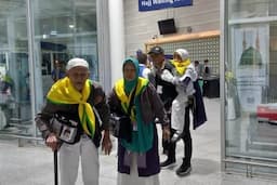 Jemaah Haji Indonesia Puas Pelayanan Petugas: Terima Kasih!