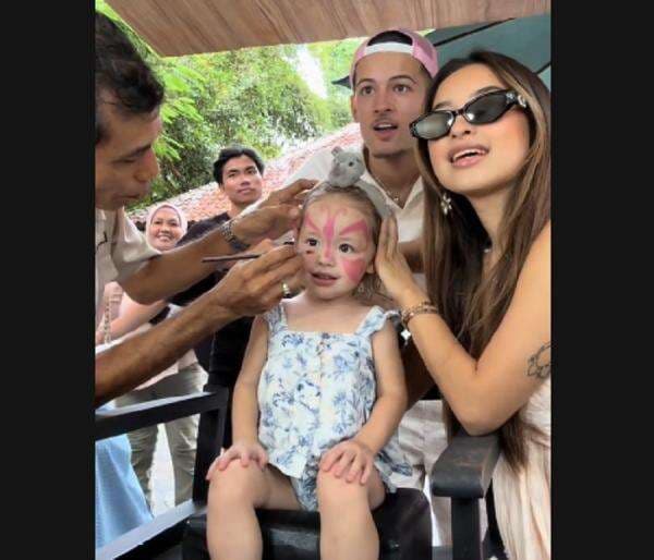 Momen Justin Hubner dan Jennifer Temani Kamari Face Painting, Netizen: Lucu Banget!