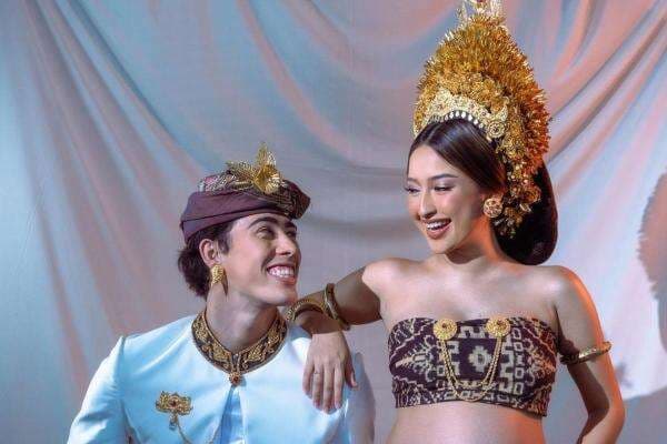 7 Pasangan Artis Indonesia yang Terpisahkan oleh Maut