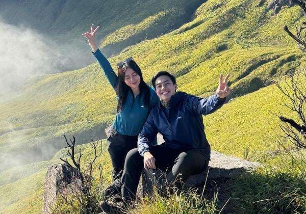 5 Potret Jerome Polin Perdana Naik Gunung, Ditemani Wendy Walters