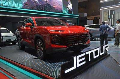 Siap Temani Gaya Berpetualang, Jetour Dashing Hadir Tiga Warna Baru di IIMS 2025
