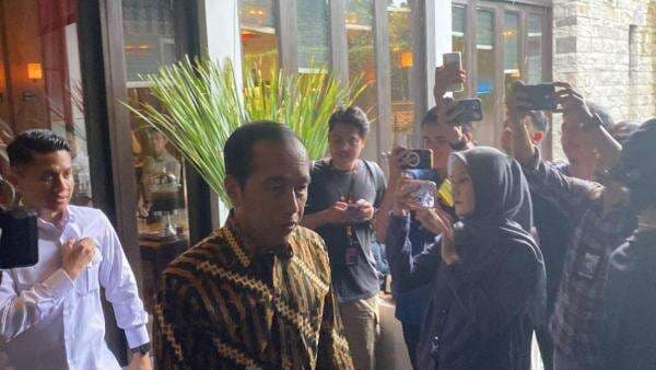 Pengakuan Mengejutkan Tim Pembela Ulama dan Aktivis saat Bertemu Jokowi di Solo