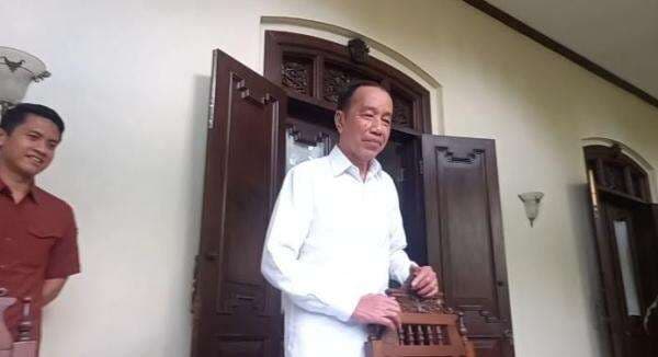 Jokowi Akui Perintahkan Tom Lembong Impor Gula Usai Abolisi, Feri Amsari Beri Sindiran Nyelekit