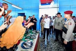 Jokowi Sambangi Pasar Laino Raha, Presiden Kedua yang Kunjungi Muna