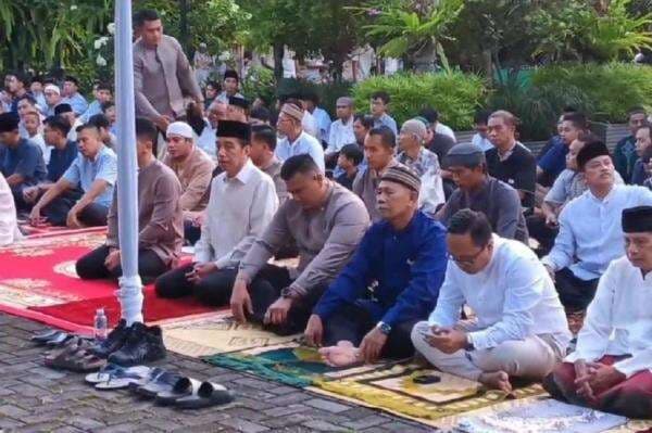 Jokowi dan Iriana Salat Idul Fitri di Graha Saba Buana Solo, Gedung Milik Keluarga