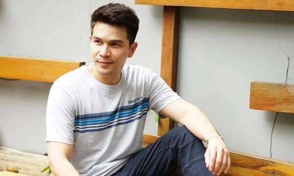 Terungkap! Peran Aktor Jonathan Frizzy dalam Kasus Vape Obat Keras