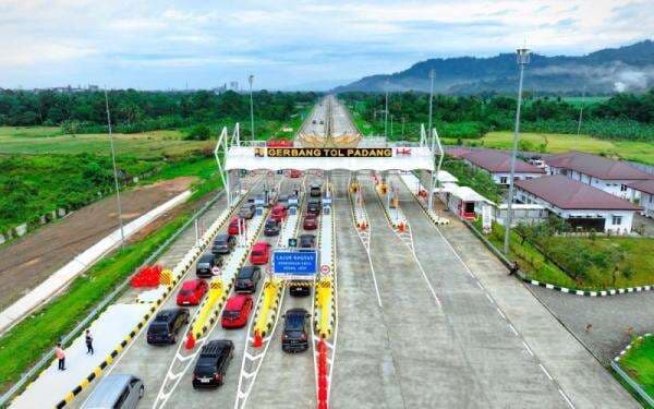 Ratusan Ribu Kendaraan Lintasi Tol Baru di Sumbar dan Aceh Saat Mudik Lebaran
