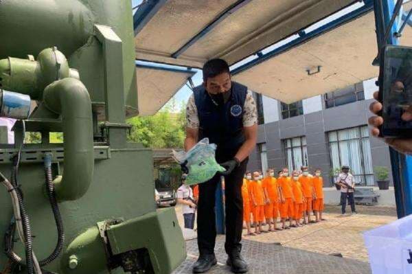 BNNP Kepri Musnahkan 8,2 Kg Sabu dan 2.990 Butir Ekstasi, Tangkap 15 Tersangka