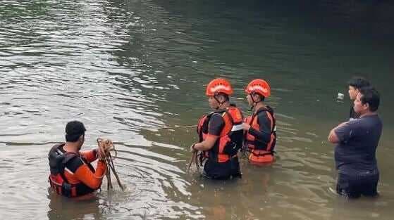 Tak Kuat Berenang, Kakak Adik Tenggelam di Sungai Kalibone Pangkep, 1 Tewas