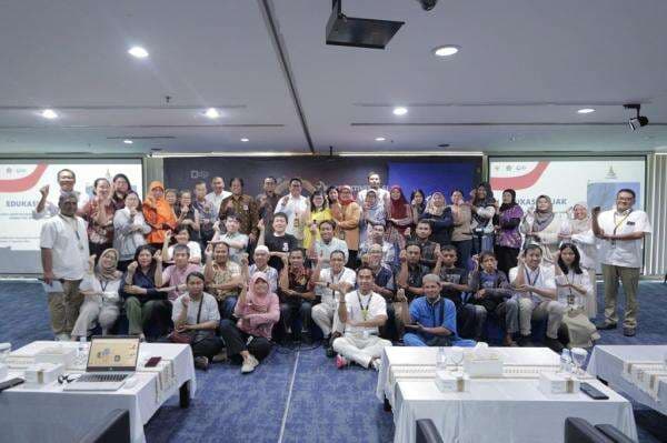 Kanwil DJP Jakbar Edukasi Teman Tuli Gerkatin soal Pajak UMKM dan Coretax