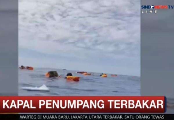 Begini Kepanikan Penumpang KM Barcelona 5 yang Terbakar di Pulau Talise