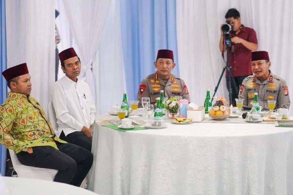 Kapolri: Saya Senyum Sendiri Melihat Berbagai Kritik Terhadap Polri di Media Sosial