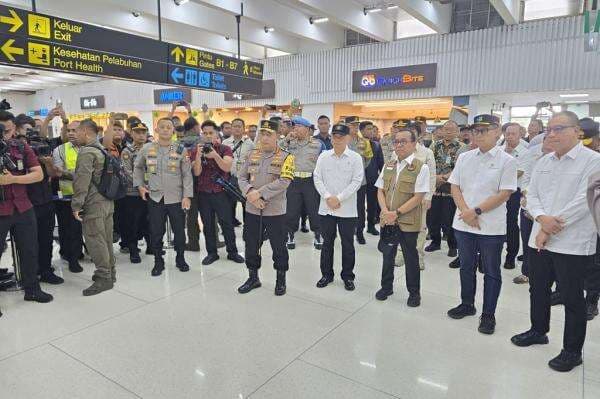 Tinjau Arus Mudik di Bandara Soetta, Kapolri Minta Jajarannya Rutin Patroli 