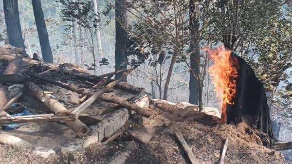 Karhutla di Lima Puluh Kota Meluas, Api Nyaris Hanguskan Kawasan Wisata Bukit Barigi