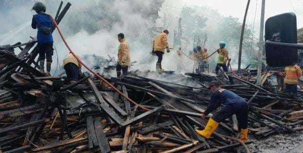 Marak Kebakaran, Kemendagri: Pembentukan Relawan Pemadam di Setiap RT Diperlukan! Marak Kebakaran, Kemendagri: Pembentukan Relawan Pemadam di Setiap RT Diperlukan!