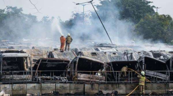 Pemprov DKI: 20 Bus Transjakarta Hangus Terbakar di Terminal Rawa Buaya Jakbar!