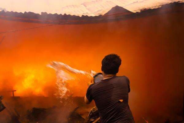 Hotel di India Terbakar Hebat, 15 Orang Tewas