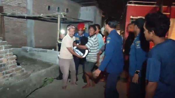 Kebakaran Hebat di Pasar Minasa Maupa Gowa, 13 Kios Pakaian Hangus Kebakaran Hebat di Pasar Minasa Maupa Gowa, 13 Kios Pakaian Hangus