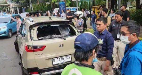 3 Kendaraan Kecelakaan Beruntun, Tabrak Separator Transjakarta di Rasuna Said Jaksel