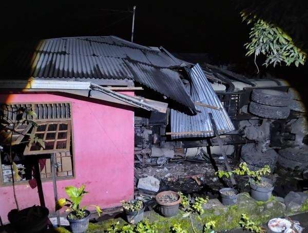 Truk Minyak Sawit Tabrak Rumah, 2 Bocah Tewas Mengenaskan 