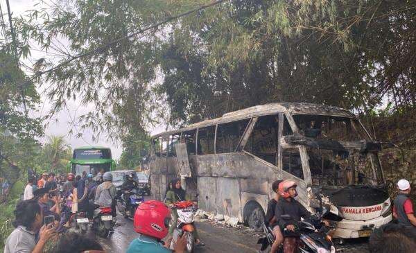 Bus Terbakar Hebat di Bangkalan, Polisi: Semua Penumpang Selamat