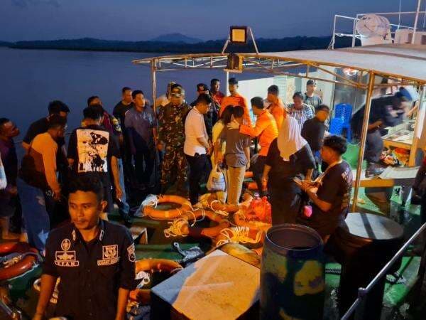 Terkuak! Jumlah Penumpang KM Barcelona 571 Orang, Data Manifest Hanya 280 Penumpang