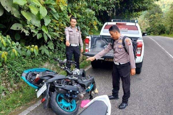 Kecelakaan di Padang Panjang, Mobil Pikap Hilang Kendali Tabrak Pemotor Perempuan