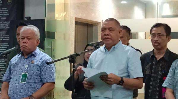 Tetapkan 4 Tersangka, Kejagung Periksa Dua Hakim Pemberi Putusan Lepas Kasus CPO Tetapkan 4 Tersangka, Kejagung Periksa Dua Hakim Pemberi Putusan Lepas Kasus CPO