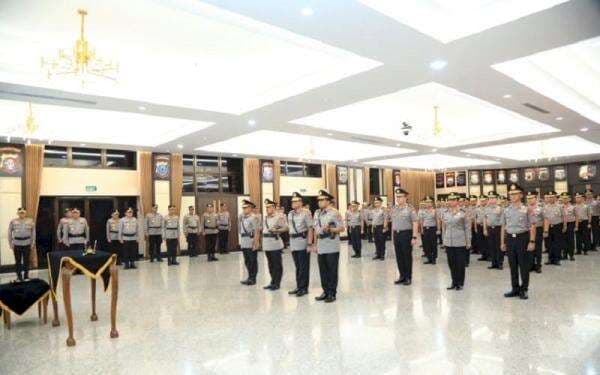 Kapolri Pimpin Kenaikan Pangkat 49 Pati, Pudji Prasetijanto Hadi dan M Iqbal Jadi Komjen