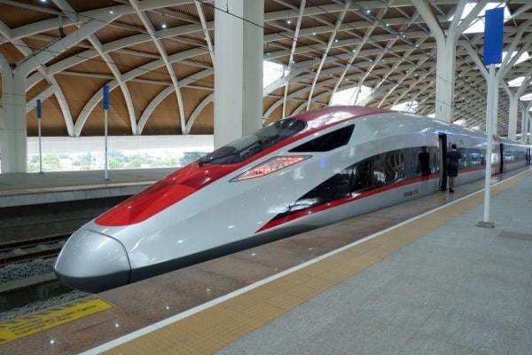 H-3 Lebaran, Jumlah Penumpang Whoosh Diprediksi Tembus 20.000 per Hari