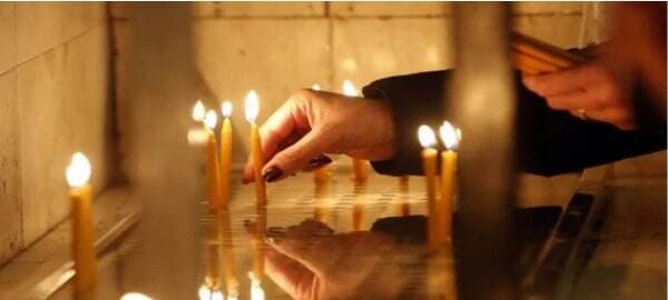 Ketika Umat Kristiani di Iran Rayakan Paskah Secara Diam Diam