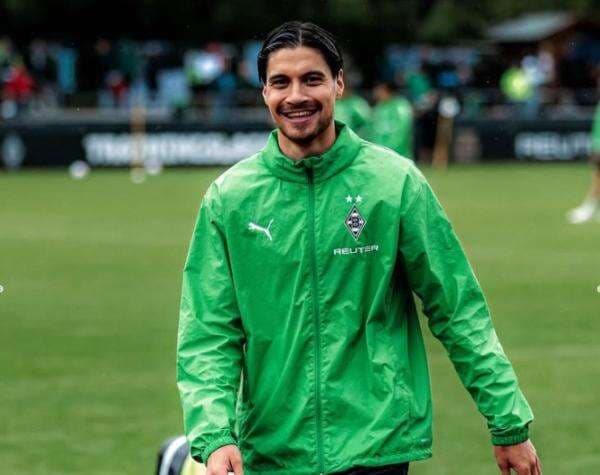 Jalani Media Day Liga Jerman, Kevin Diks Kaget dengan Aktivitas Padat di Borussia Monchengladbach