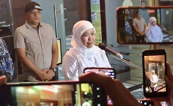 Diperiksa KPK 8,5 Jam, Gubernur Khofifah: Saya Menambahkan Informasi Diperiksa KPK 8,5 Jam, Gubernur Khofifah: Saya Menambahkan Informasi