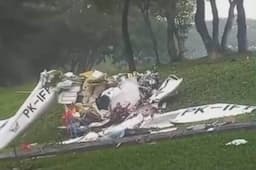 KNKT: Ada Upaya Pilot Pesawat Mendarat Darurat di Lapangan BSD