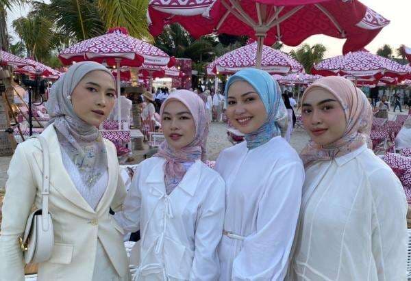 Terinspirasi Pulau Misool di Papua, Scarf Ini Cocok Banget Dipakai Ke PantaiÂ 