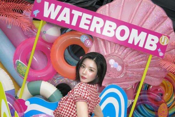 Terlalu Vulgar, Penampilan Kwon Eunbi di Waterbomb 2025 Panen Hujatan