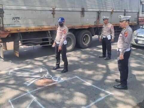 Kecelakaan Maut di Bandung, Pengendara Motor Tewas usai Tabrak Mobil