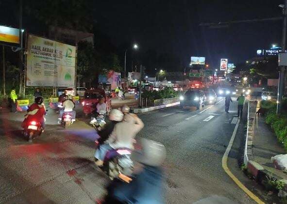 Sempat One Way Arah Jakarta 9 Jam, Jalur Puncak Bogor Kembali Normal Dua Arah