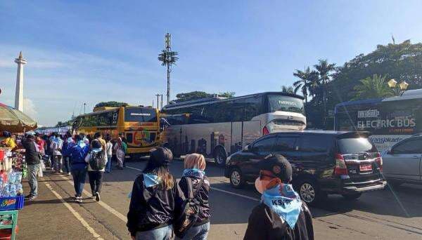 Lalu Lintas Tugu Tani-Monas Macet Parah Imbas HUT Ke-79 Bhayangkara