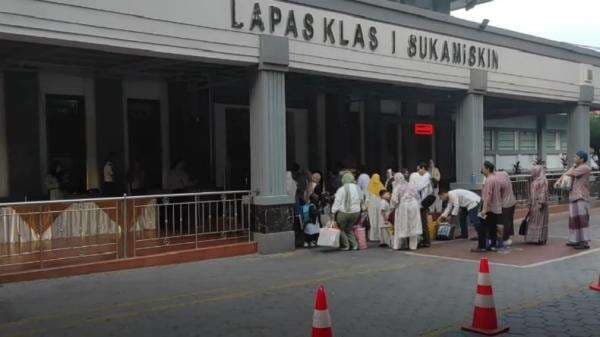 288 Narapidana Lapas Sukamiskin Terima Remisi, Setya Novanto hingga Djoko Susilo 288 Narapidana Lapas Sukamiskin Terima Remisi, Setya Novanto hingga Djoko Susilo