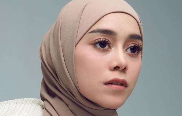 Ketika Lesti Kejora Keceplosan soal Status El Rumi dan Syifa Hadju Ketika Lesti Kejora Keceplosan soal Status El Rumi dan Syifa Hadju