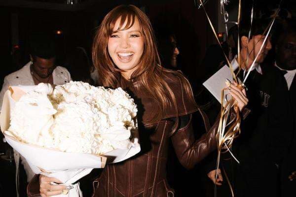 Lisa BLACKPINK Dituding Lip Sync di Oscar 2025, BLINK Pasang Badan