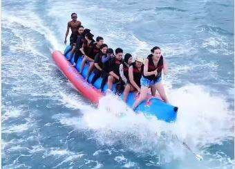 Luna Maya Ikut Tren Olahraga Pacu Jalur: Siapa Bilang Warisan Budaya Nggak Bisa Viral?