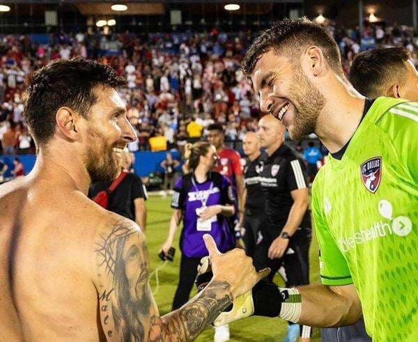 Kiper Timnas Indonesia Maarten Paes Ungkap Pesepakbola Terbaik Versinya: Ada Lionel Messi hingga Cristiano Ronaldo!