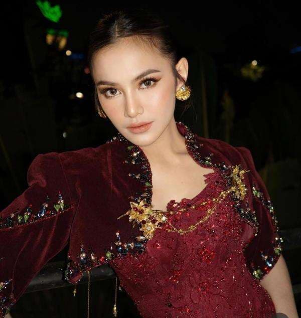 5 Potret Cantik Mahalini saat Hadiri Ngunduh Mantu Al Ghazali dan Alyssa
