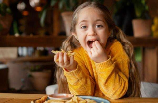 7 Makanan yang Tidak Baik untuk Perkembangan IQ Anak