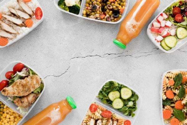 Lebih Sehat Makan Malam Jam 7 atau 9? Ini Jawabannya